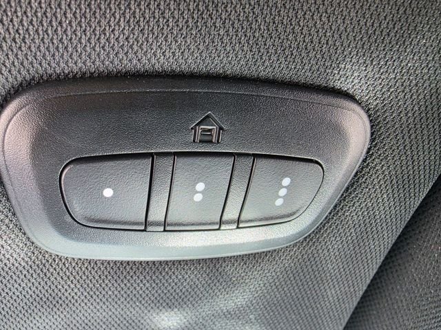 Used 2023 Black Jeep Latitude image 21