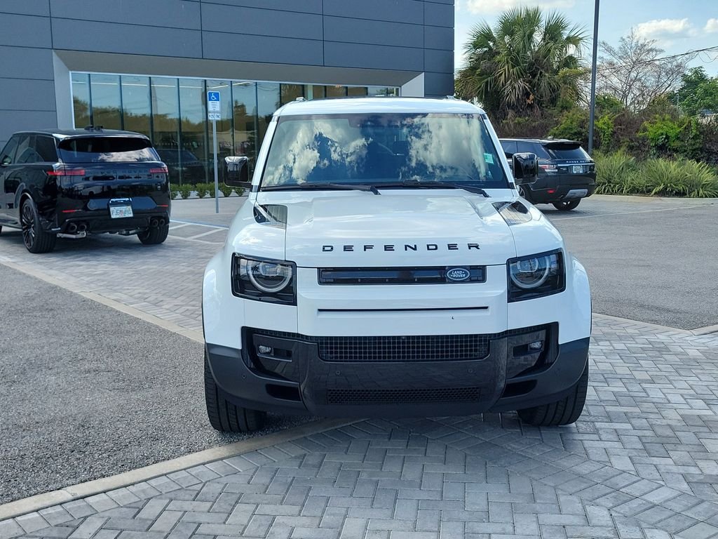 New 2026 Fuji White Land Rover S image 8