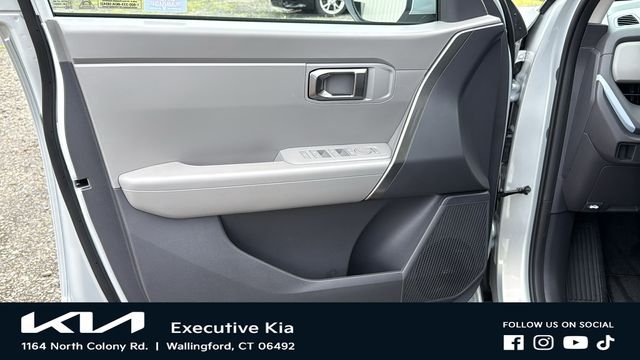 New 2027 Ivory Silver Kia LX image 9