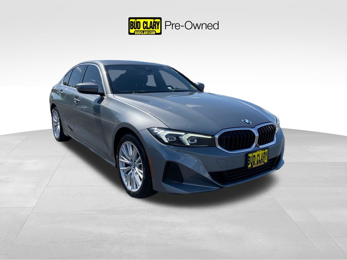2024 BMW 3 Series 330i xDrive Sedan's photo