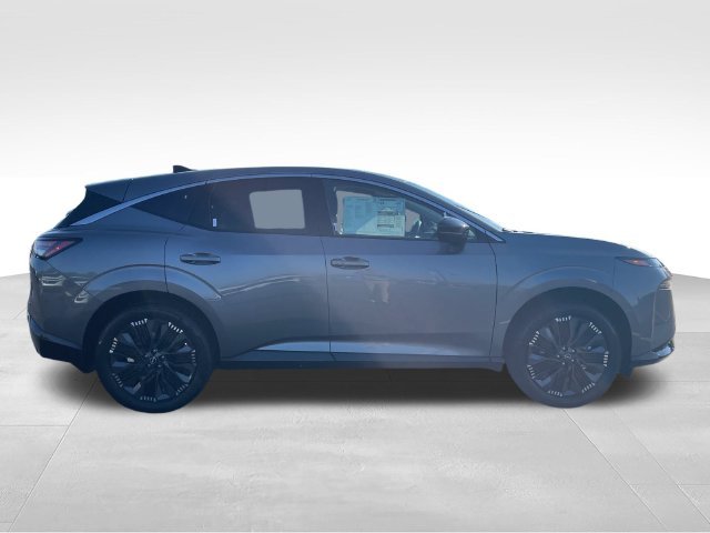 New 2027 Gray Nissan Platinum image 6