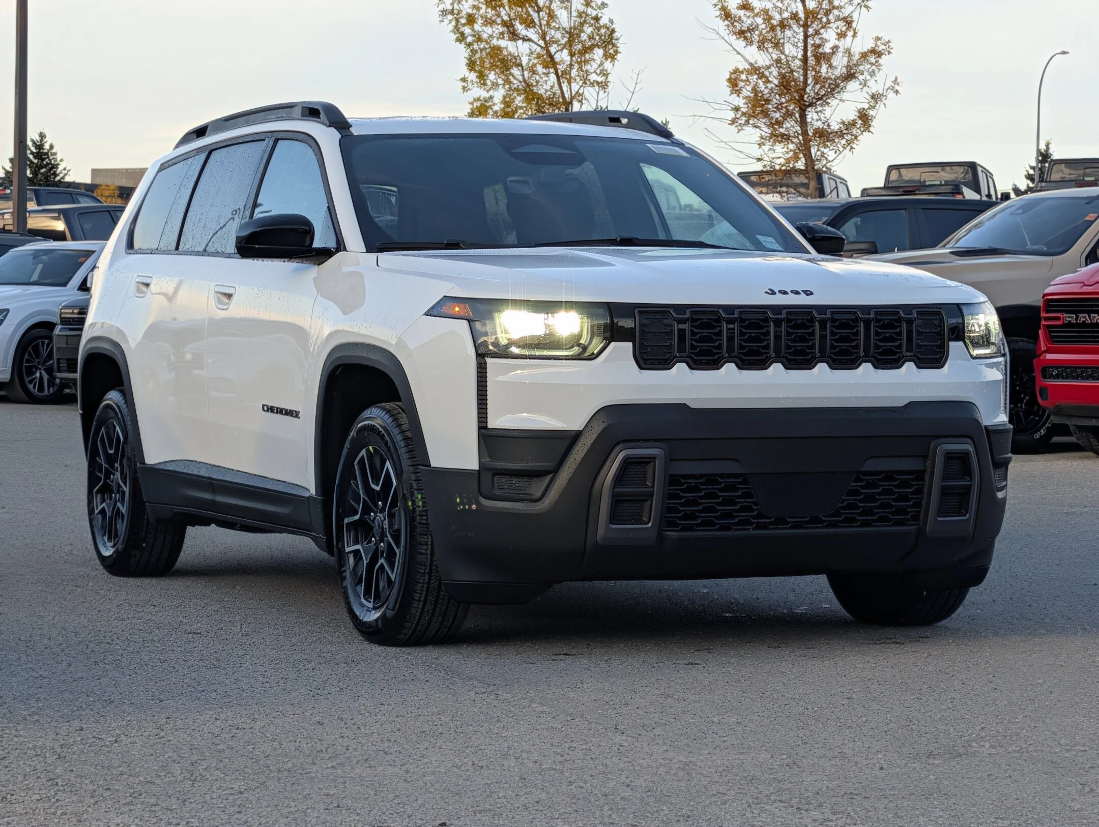 New 2026 White Jeep - - Hybrid - Adaptive Cruise - 12.3 Display - Heated Seats - Blind Spot Monitor & More! image 2