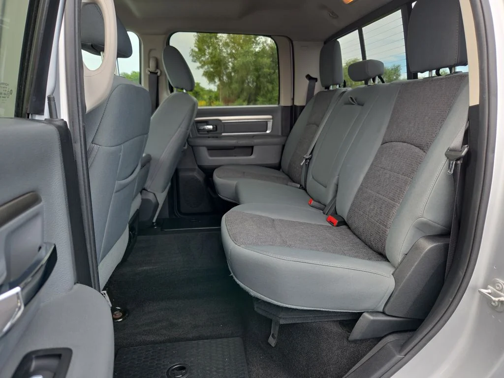 Used 2016 Silver Ram Big Horn image 29
