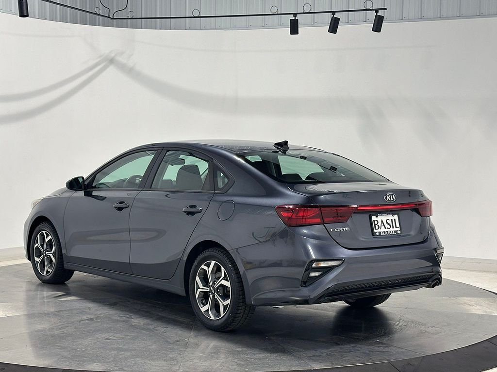 Used 2020 Gray Kia LXS image 13