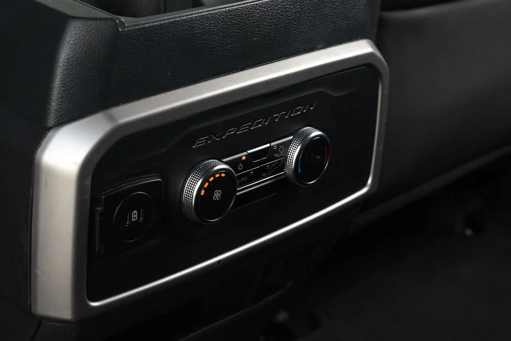 Used 2024 Black Ford XLT image 33