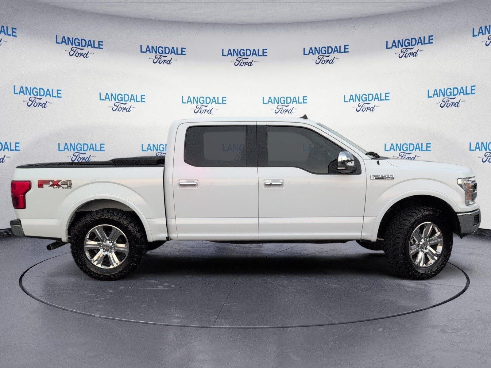 Used 2020 Oxford White Ford Lariat image 3