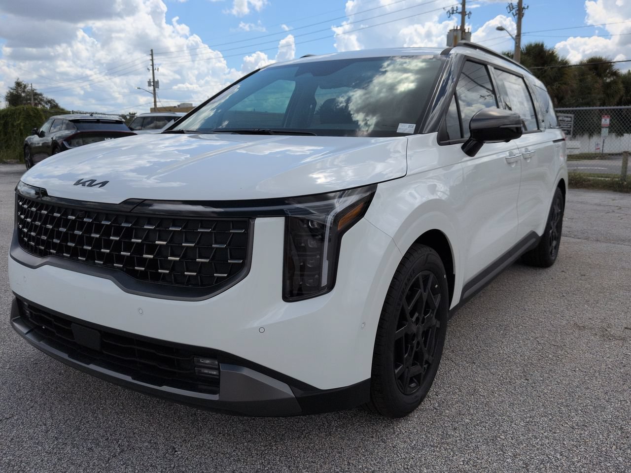 New 2027 Snow White Pearl Kia SX Prestige image 8