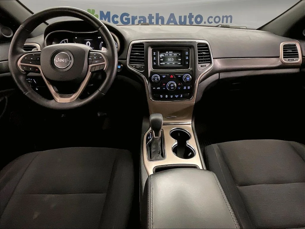 Used 2017 Gray Jeep Laredo image 20