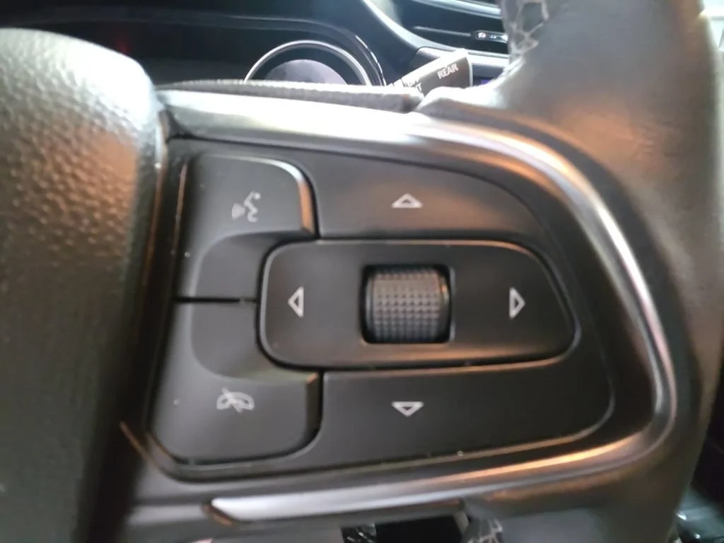 Used 2020 SATIN STEEL METALLIC Buick Preferred image 19