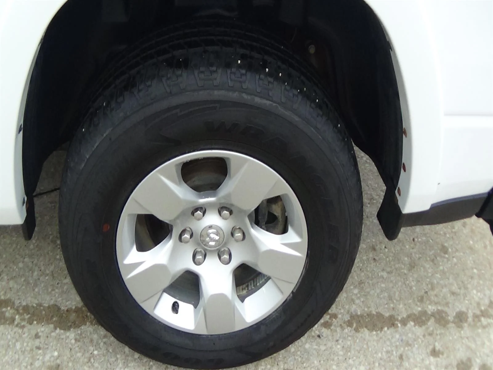 Certified Used 2025 Bright White Clear Coat (pw7) RAM Big Horn image 14