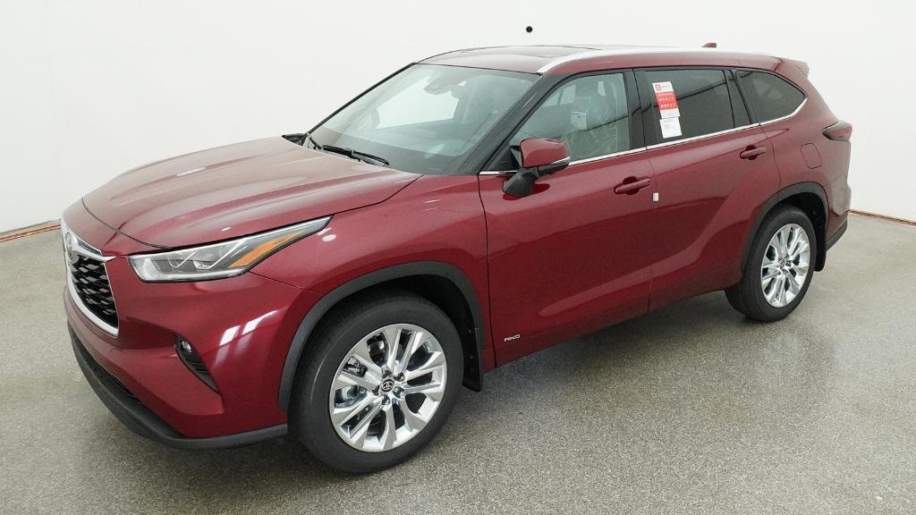 2026 Toyota Highlander Hybrid Limited AWD's photo