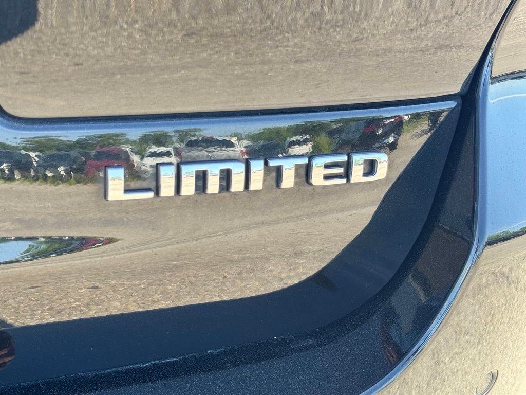 Used 2023 Black Jeep Limited image 30