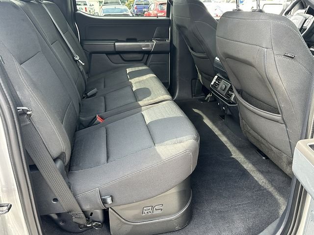 Used 2023 Silver Ford XLT image 13