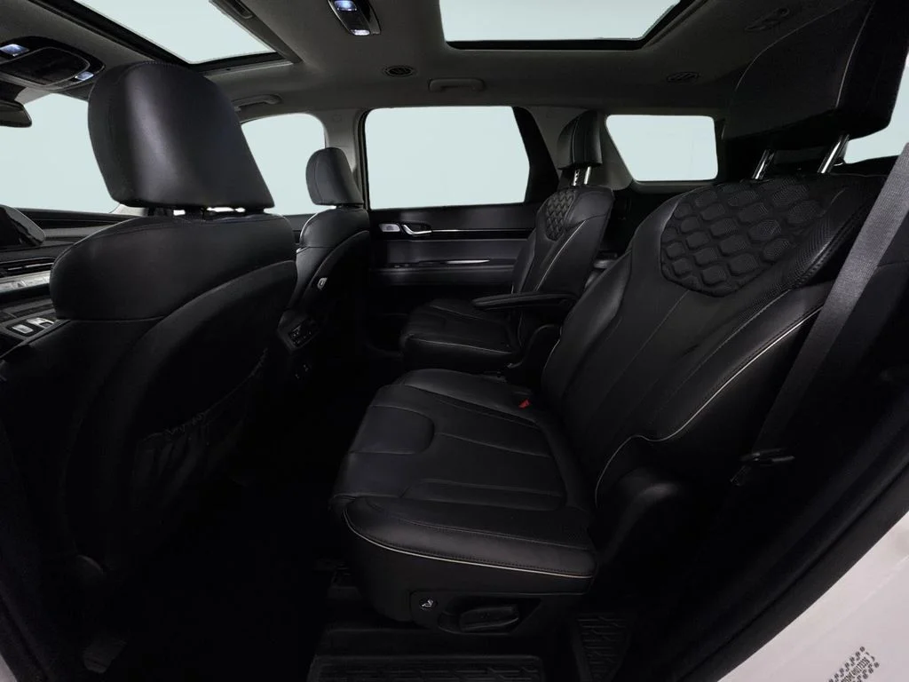 Used 2021 White Hyundai Limited image 12