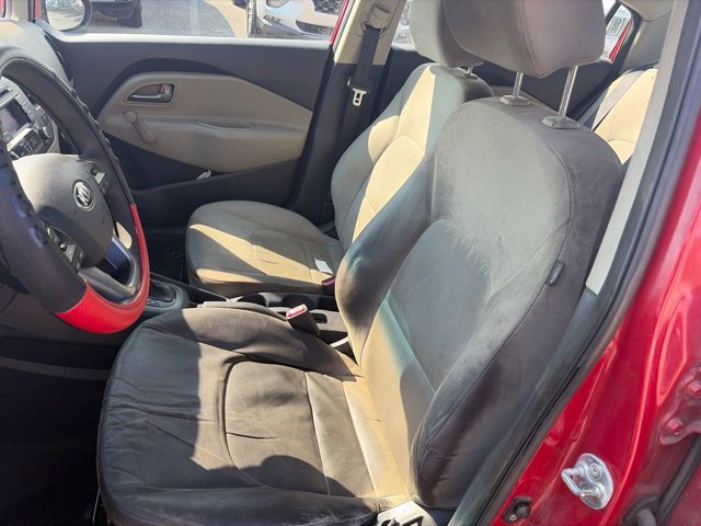 Used 2015 Red Kia LX image 24
