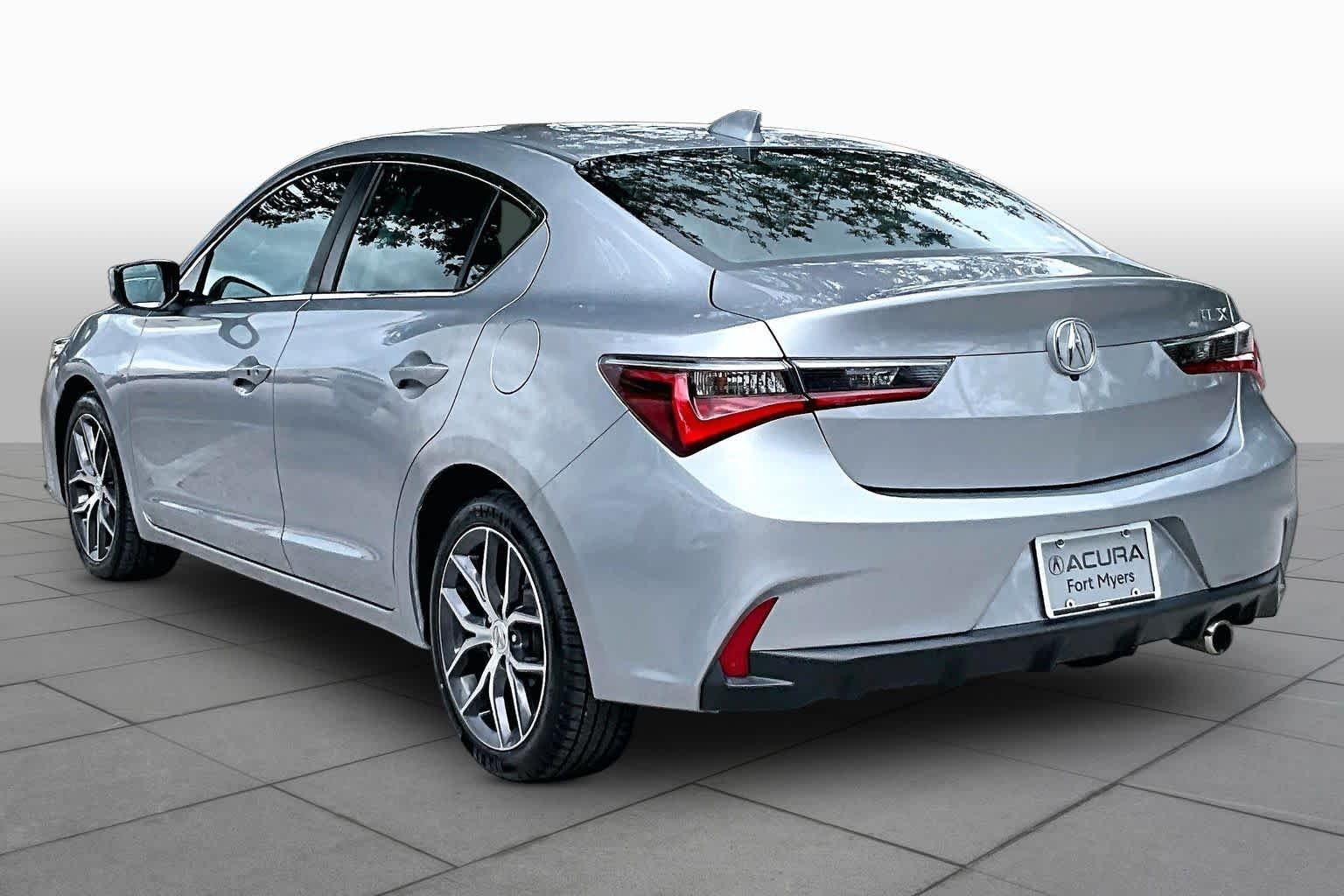 Used 2020 Lunar Silver Metallic Acura w/Premium Pkg image 12