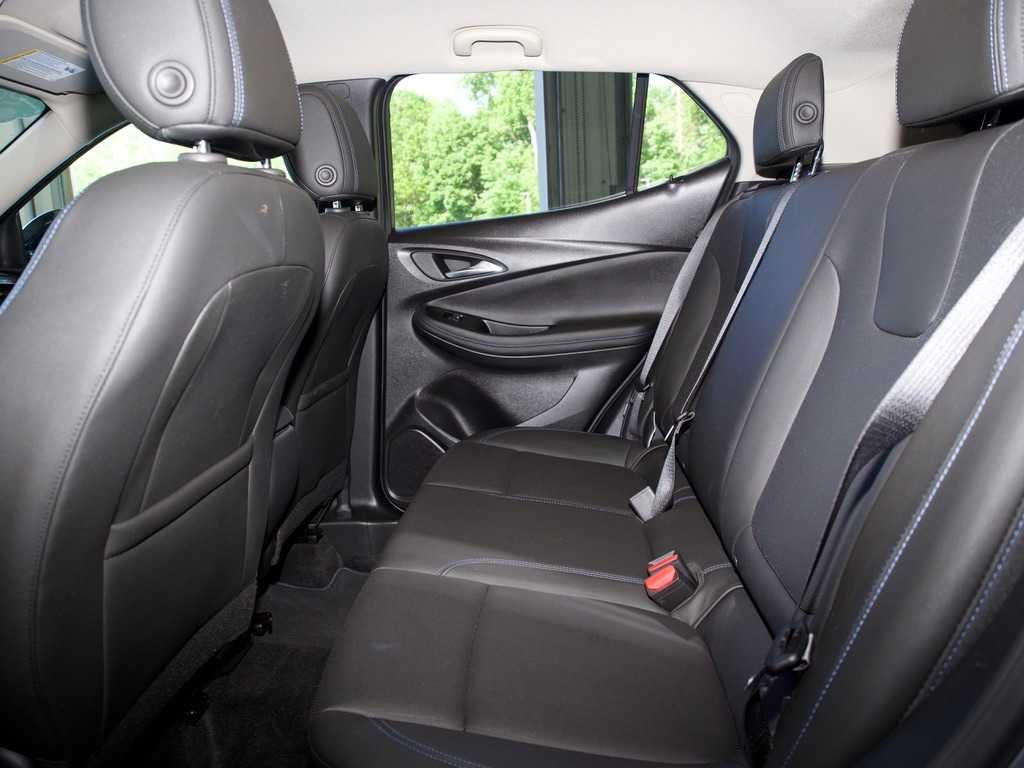 2025 Buick Encore GX Sport Touring - Photo 22