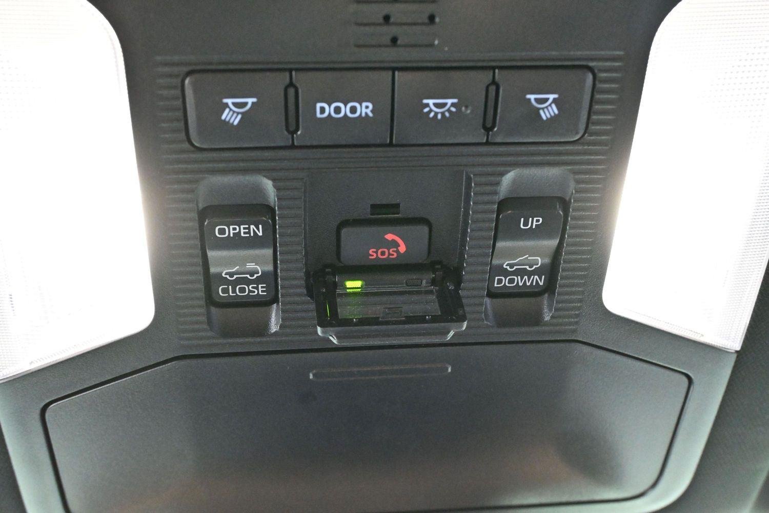 Used 2024 Ice Cap Toyota SE image 29