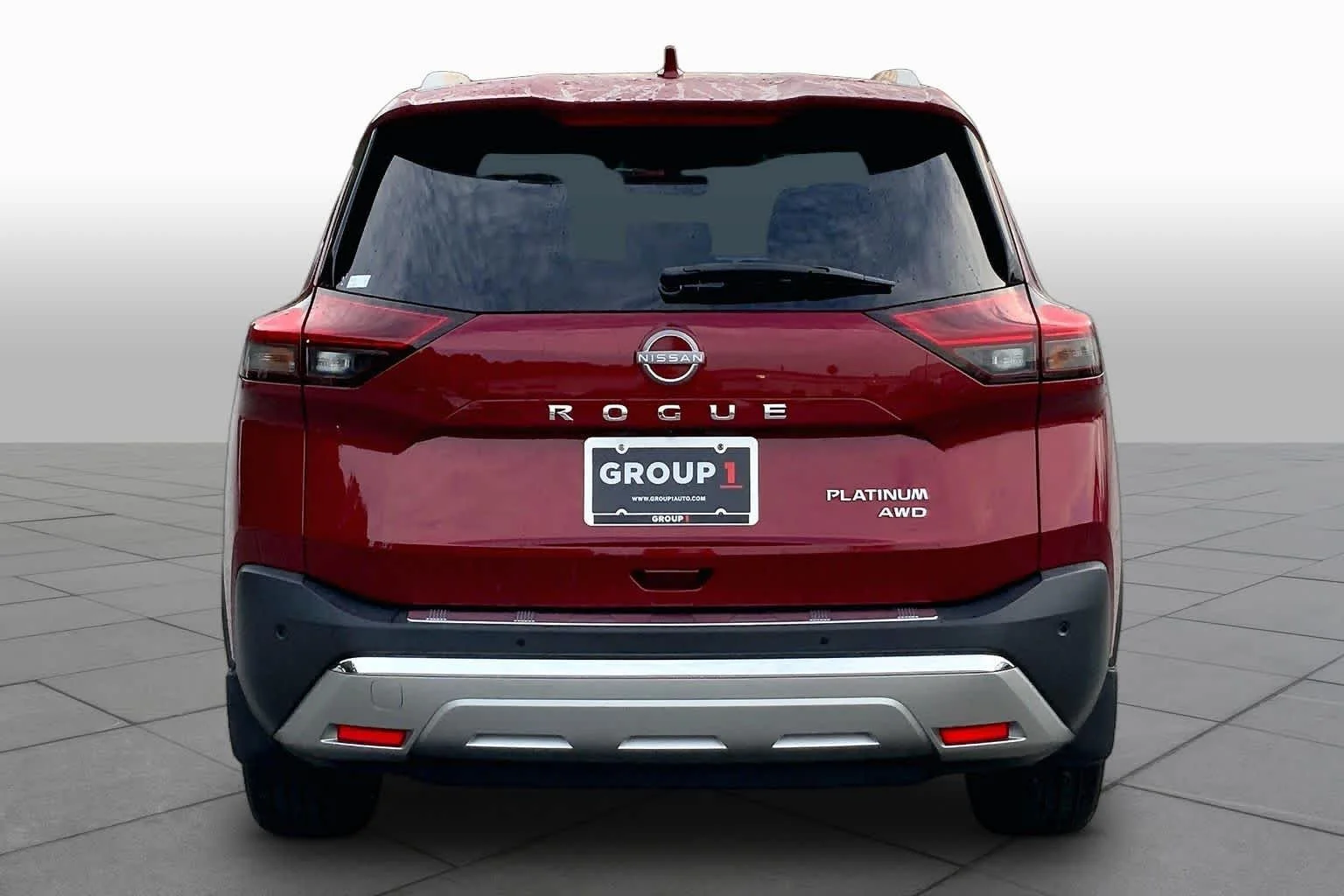 Used 2023 Scarlet Ember Tintcoat Nissan Platinum image 5
