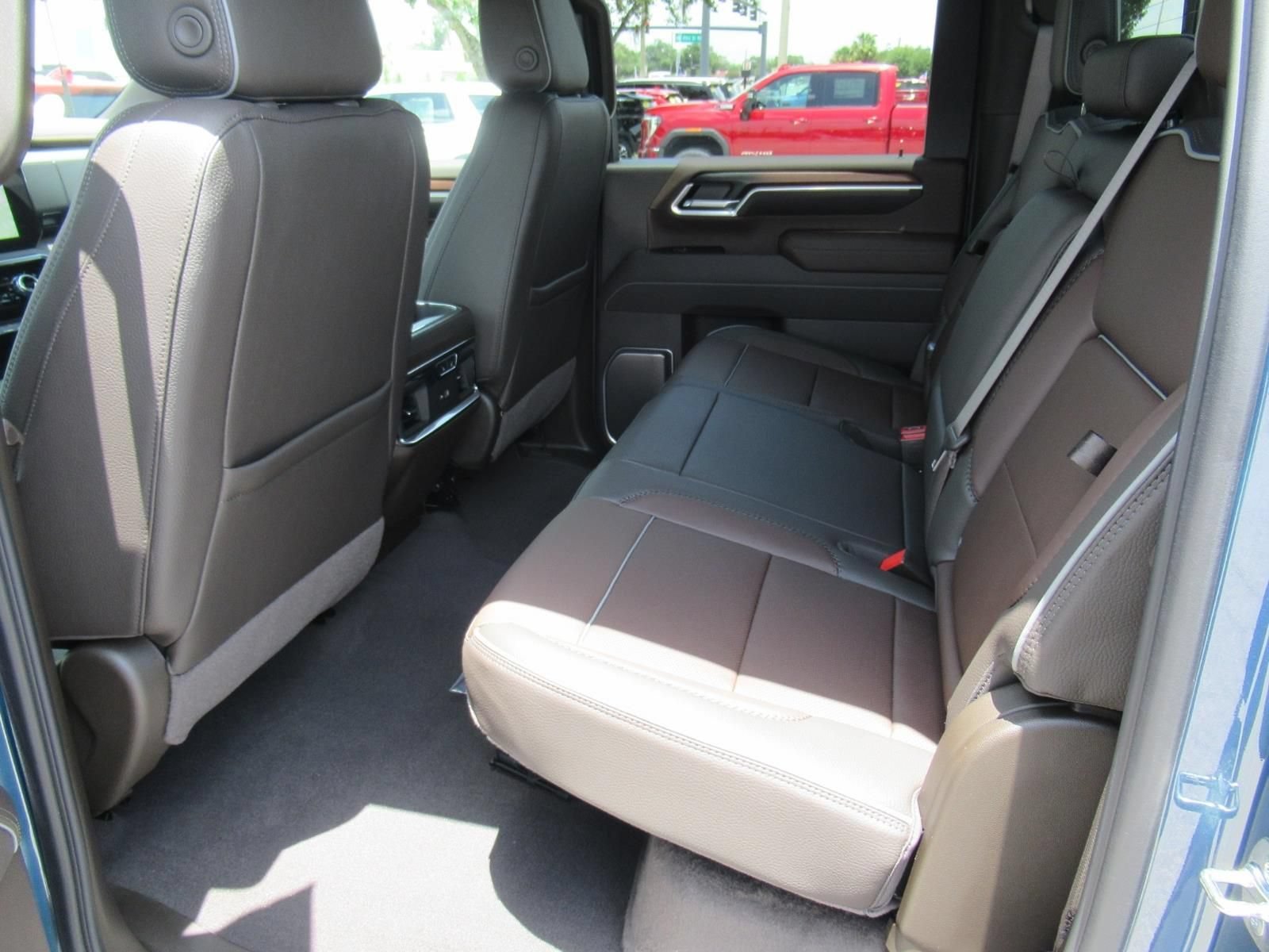 2026 GMC Sierra 2500HD Denali - Photo 35