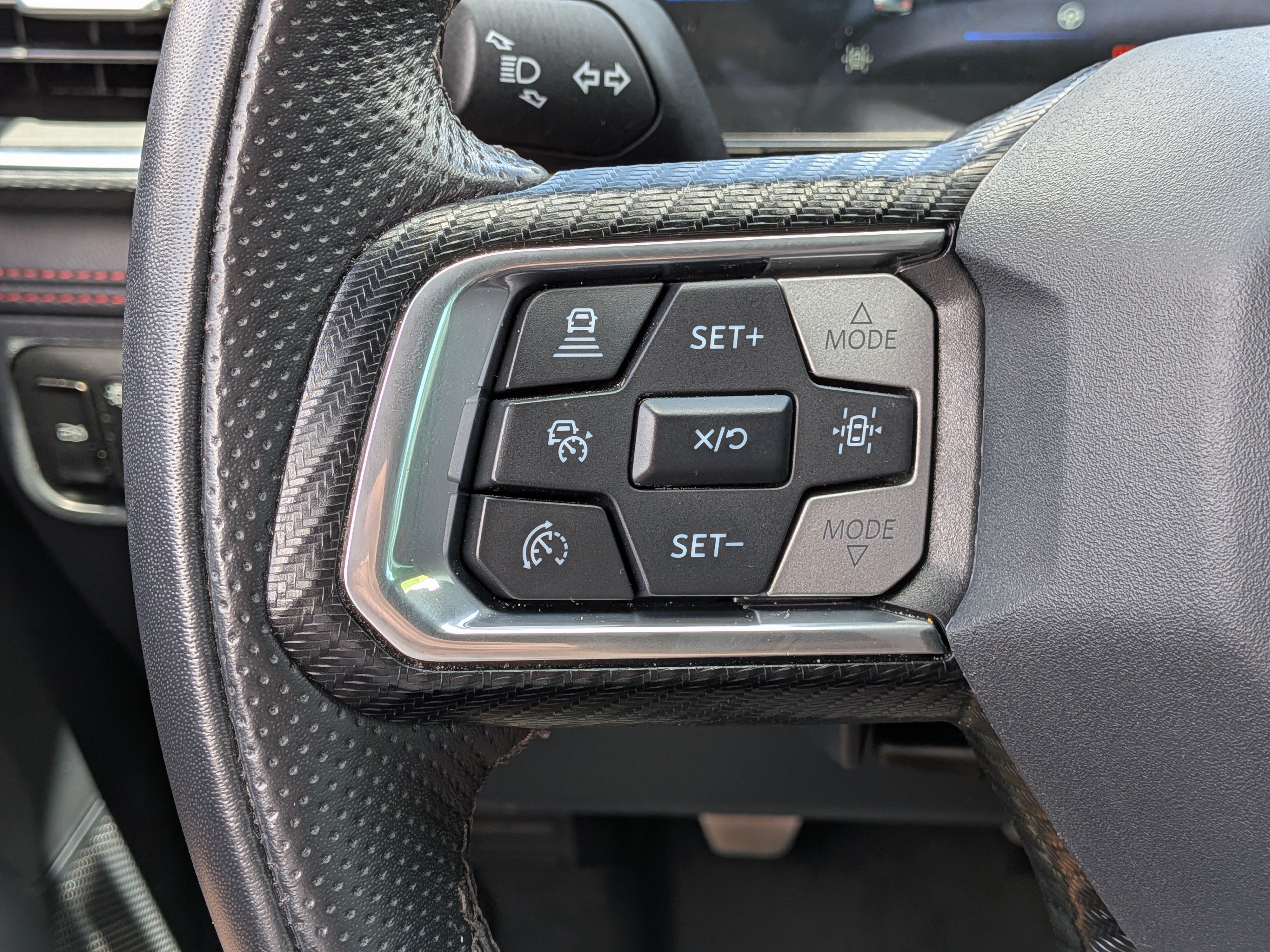 Used 2024 Oxford White Ford GT Premium image 21