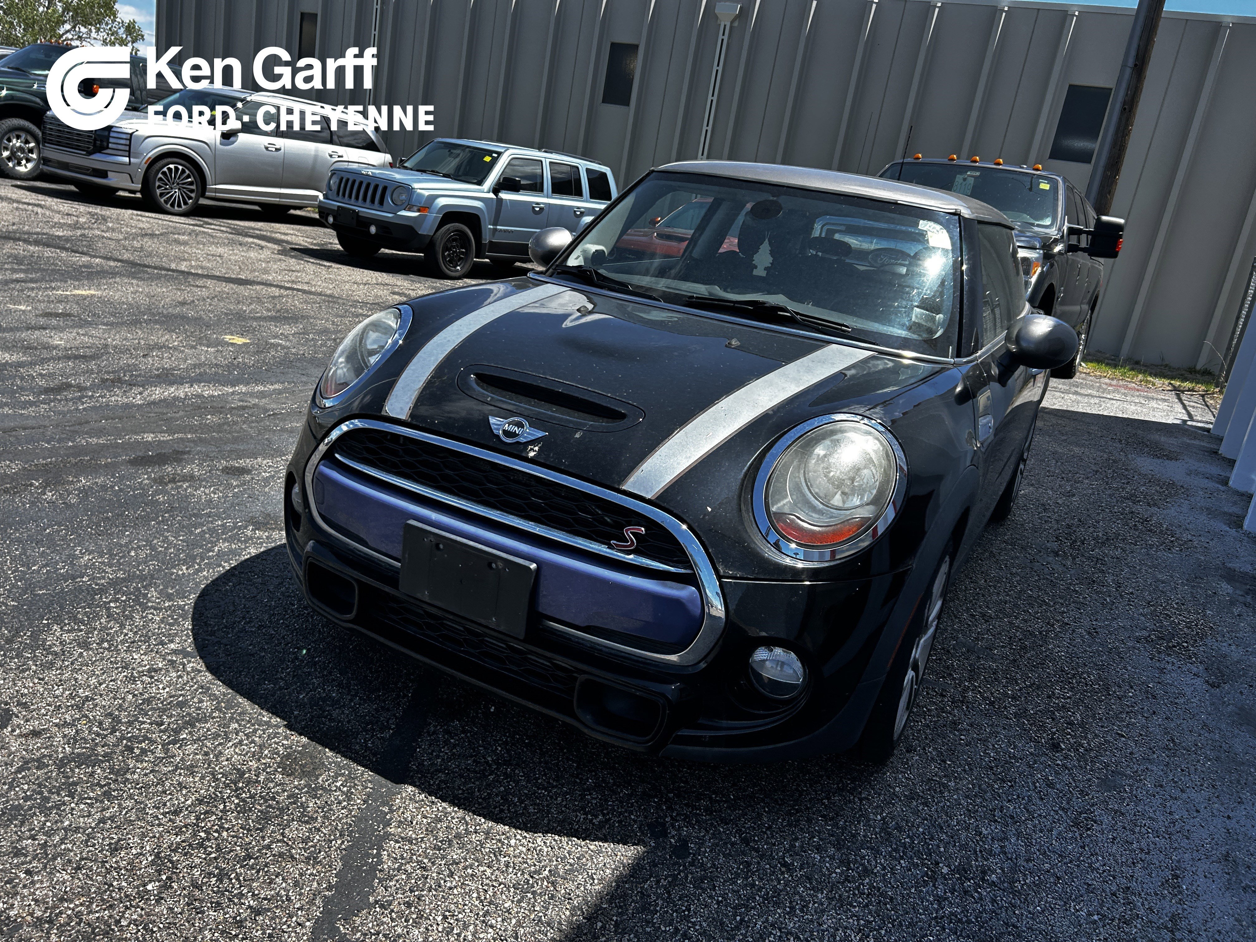 2017 MINI Cooper S's photo