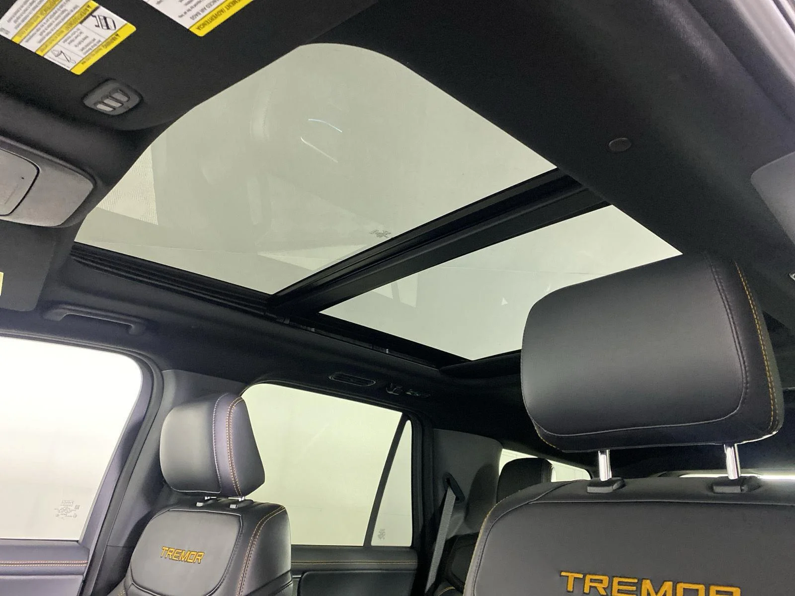 New 2025 Agate Black Metallic Ford TREMOR® image 22
