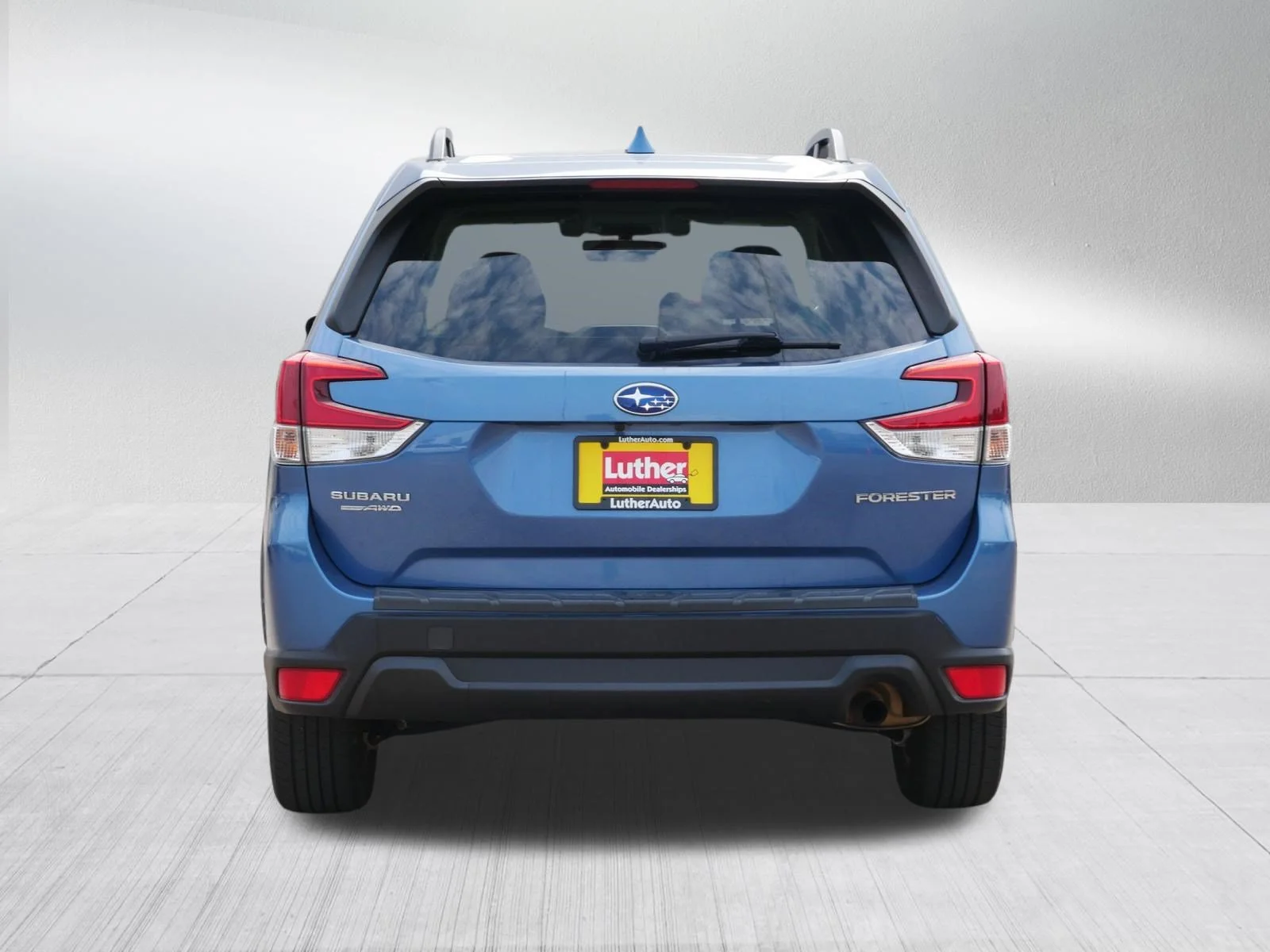 Used 2020 Horizon Blue Pearl Subaru Premium image 6