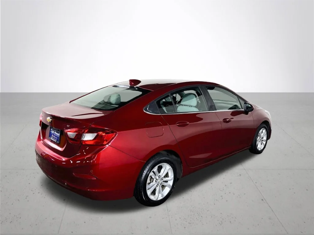 Used 2019 Red Chevrolet LT image 6