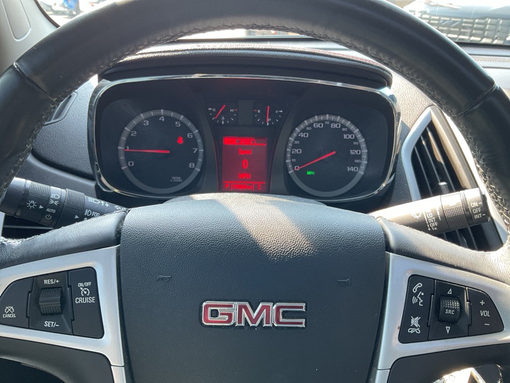 Used 2015 Crystal Red Tintcoat GMC SLT image 22