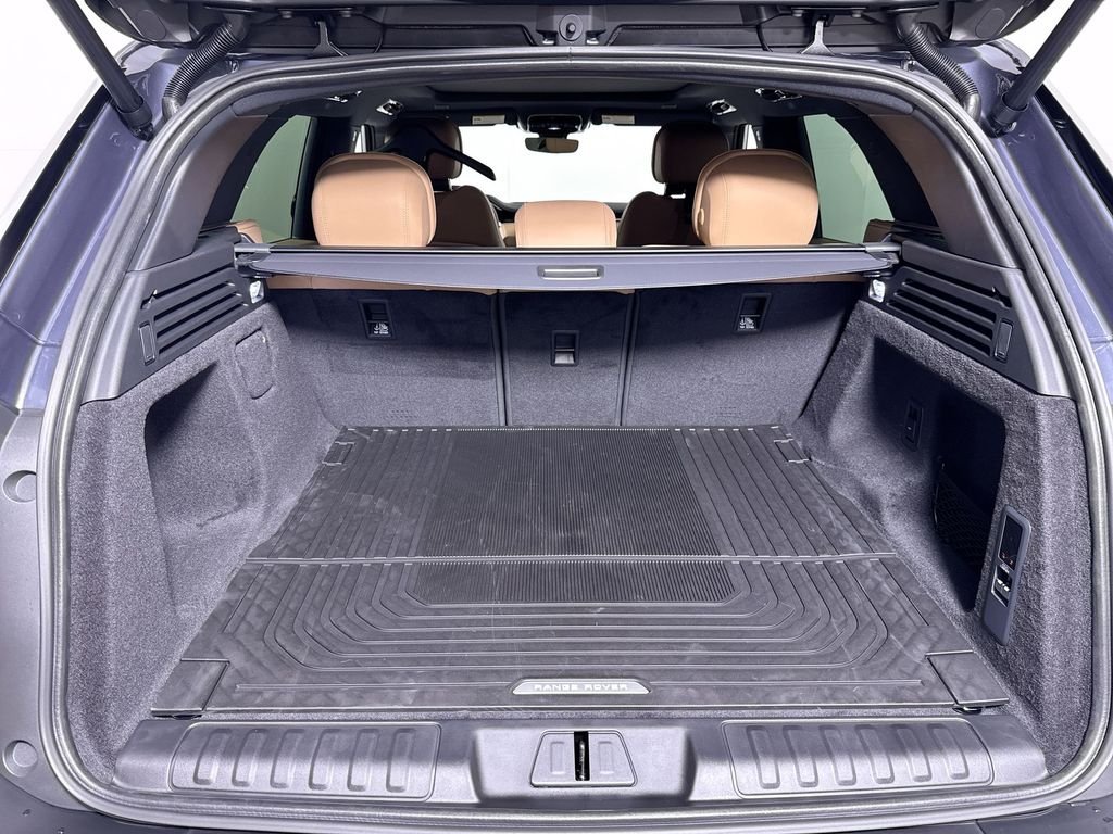 New 2026 Varesine Blue Land Rover SE image 22