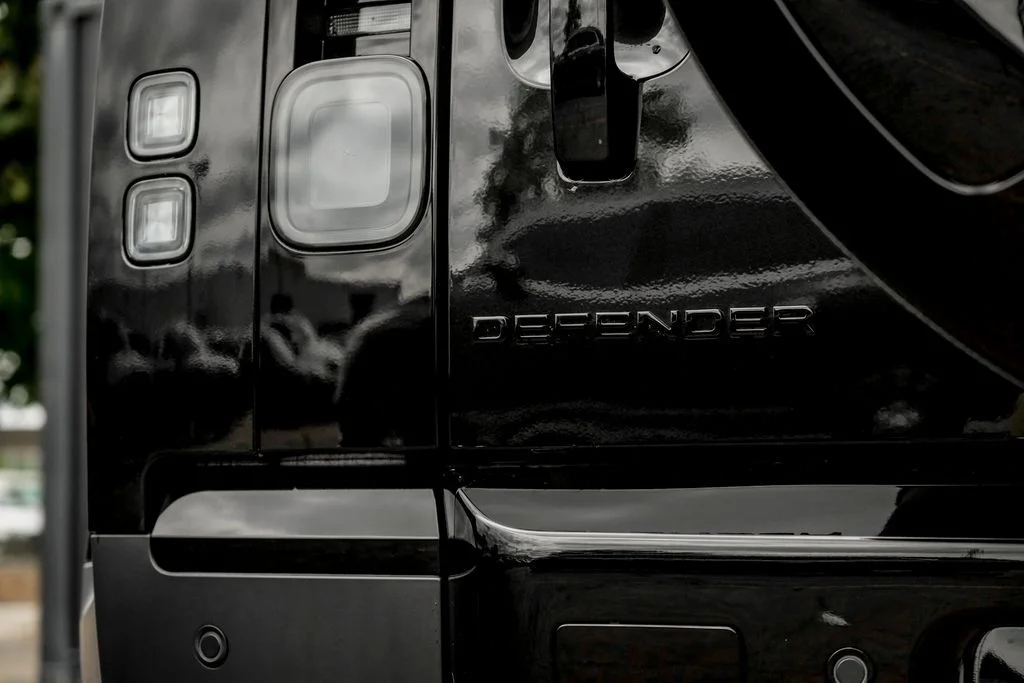 New 2026 Santorini Black Land Rover S image 8