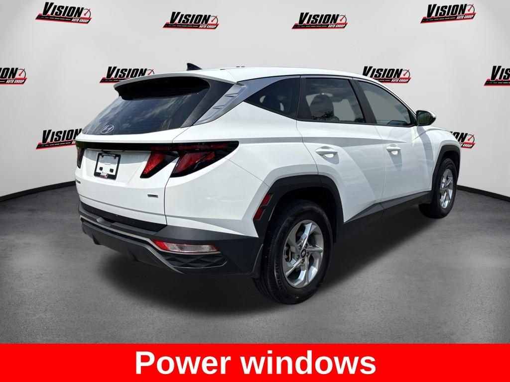 Used 2023 White Hyundai SE image 5