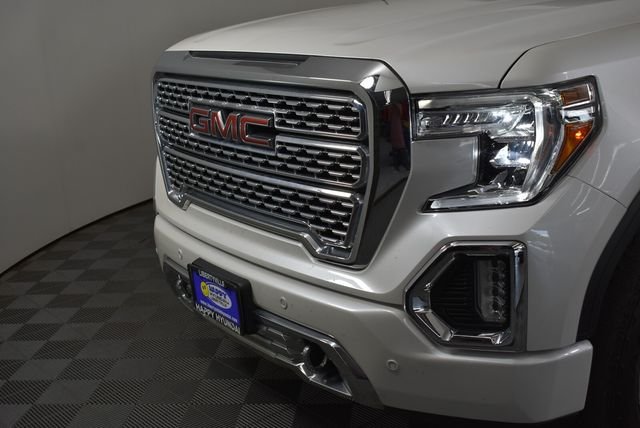 Used 2020  GMC Denali image 3