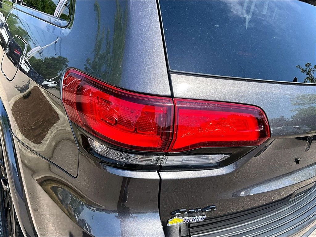 Used 2020 Gray Jeep Altitude image 31