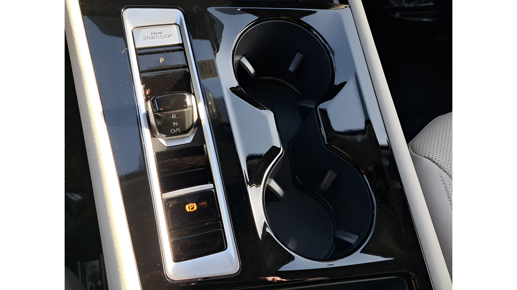 New 2026 Silver Volkswagen SE w/Technology image 19