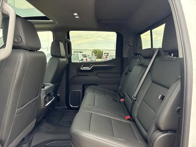 2026 GMC Sierra 1500 SLT - Photo 31