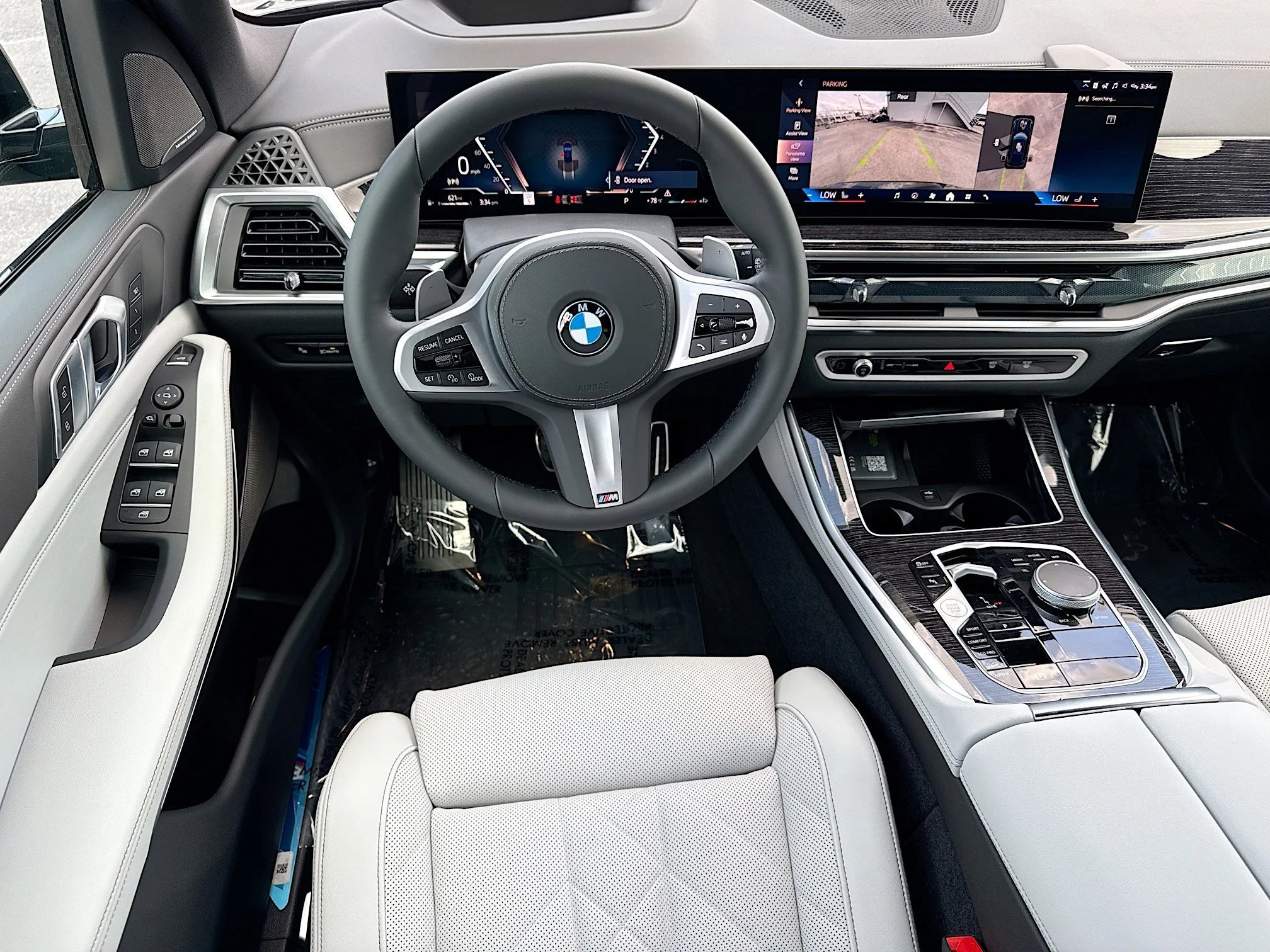 New 2026 Carbon Black Metallic BMW xDrive40i image 17