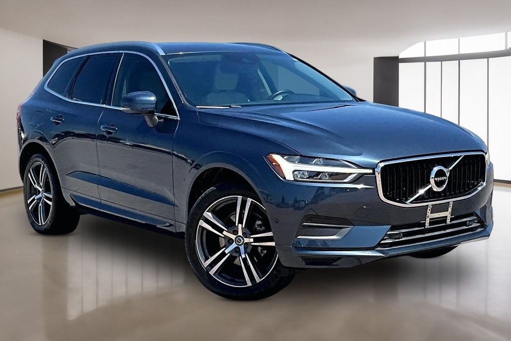 Used 2019 Blue Volvo T5 Momentum image 11