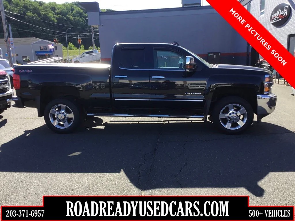2016 Chevrolet Silverado HD LTZ 4WD Double Cab Standard Box's photo