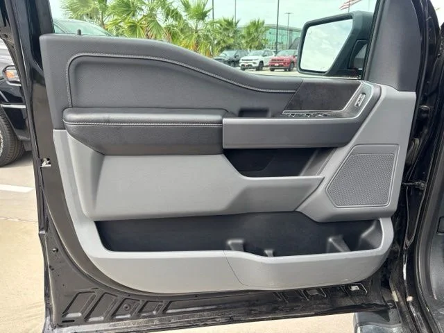 Used 2025 Black Ford XLT image 9