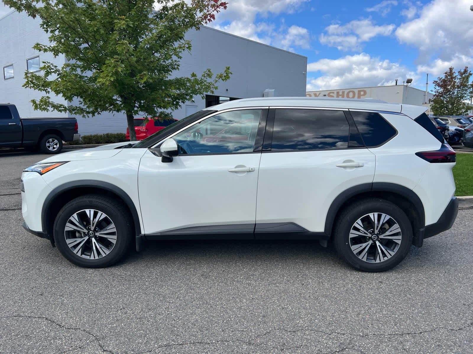 Used 2021 Pearl White Tricoat Nissan SV image 2