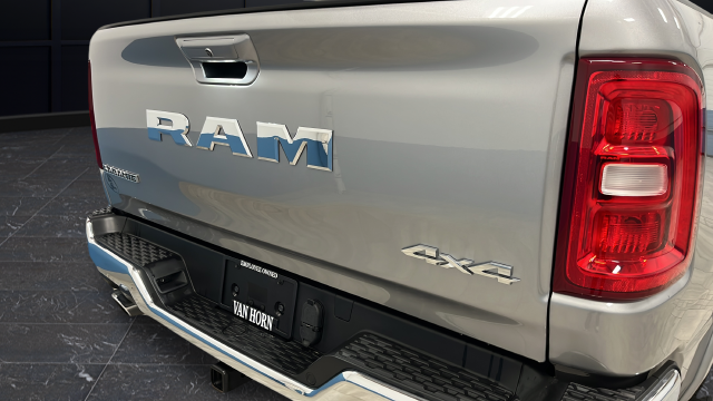 Used 2025 Billet Silver Metallic Clearcoat Ram Laramie image 38