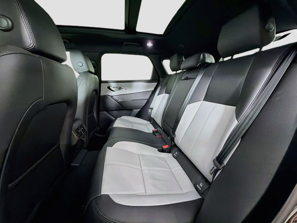 New 2026 Santorini Black Land Rover S image 26