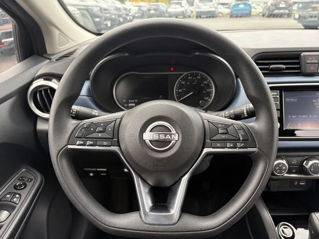 Used 2025 Black Nissan 1.6 SV image 23