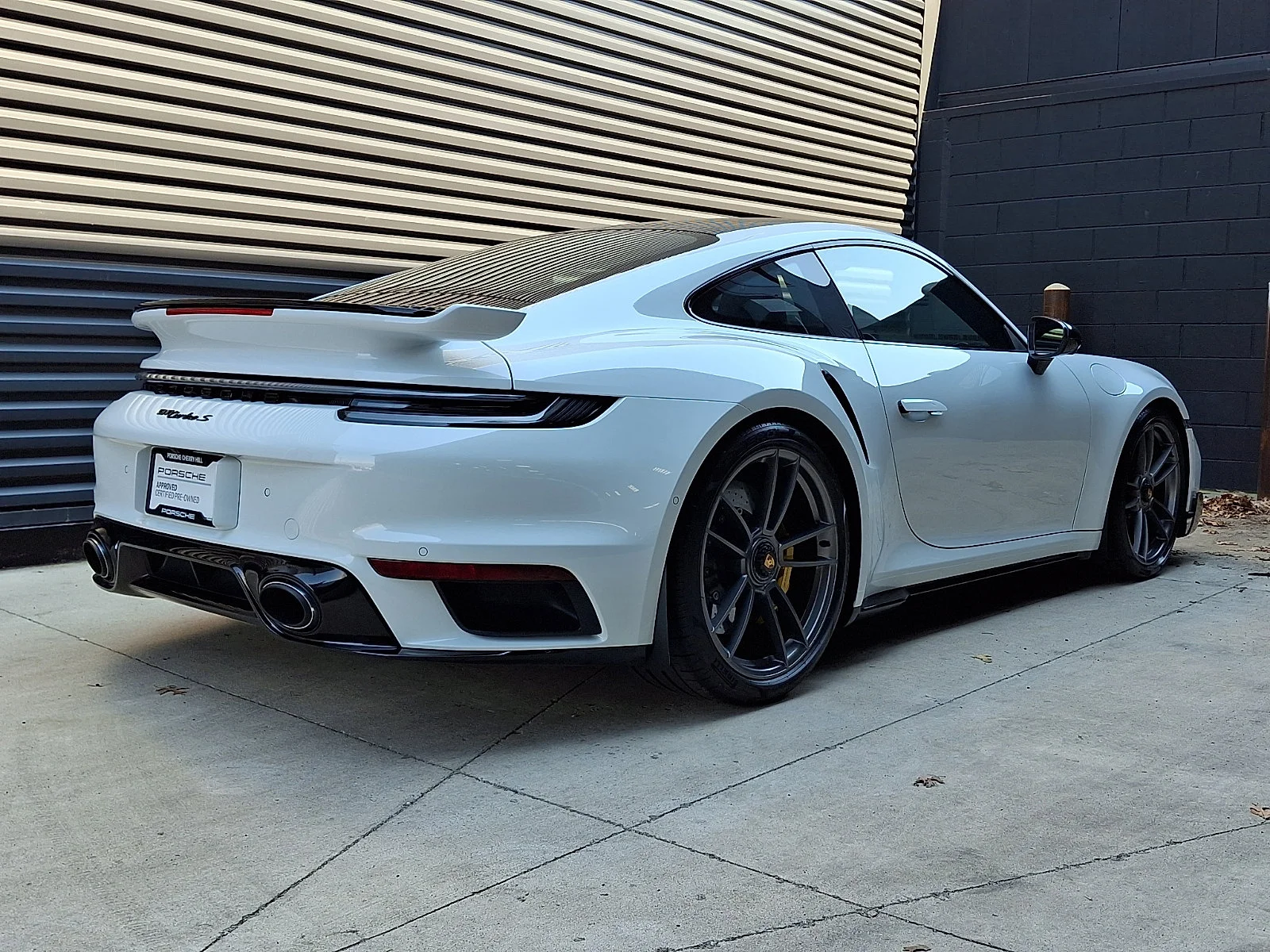 Used 2025 White   0Q Porsche Turbo S image 9