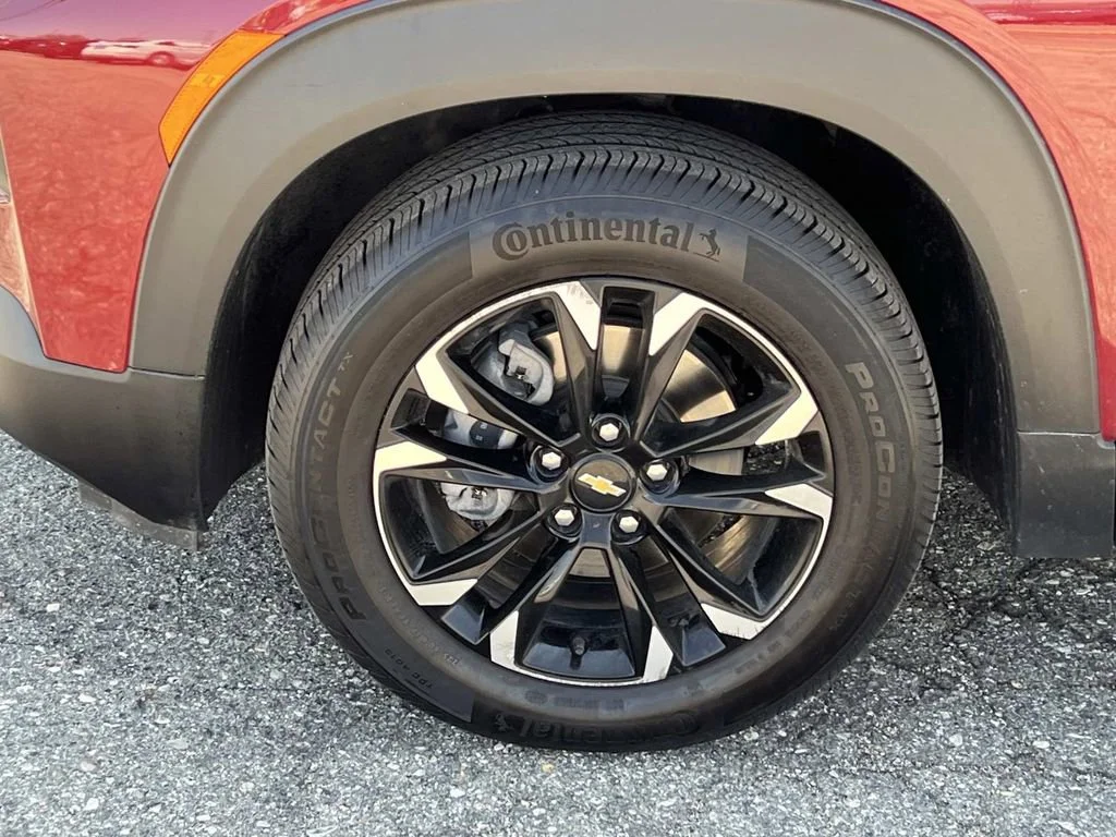 Used 2023 Crimson Metallic Chevrolet LT image 26