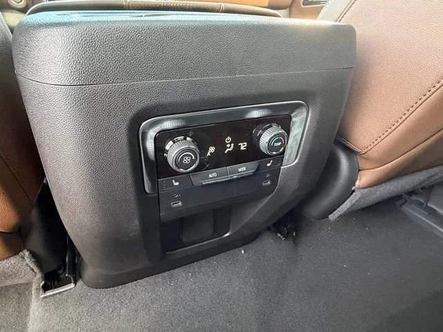 New 2026 Polar White Tricoat Chevrolet High Country image 11