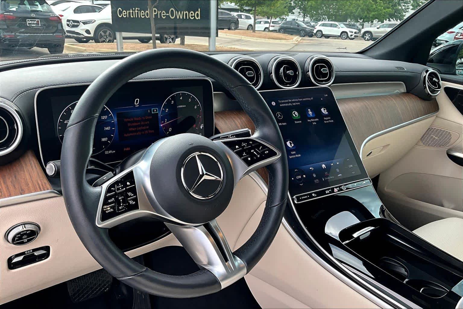 Used 2024 Black Mercedes-Benz GLC 300 image 18