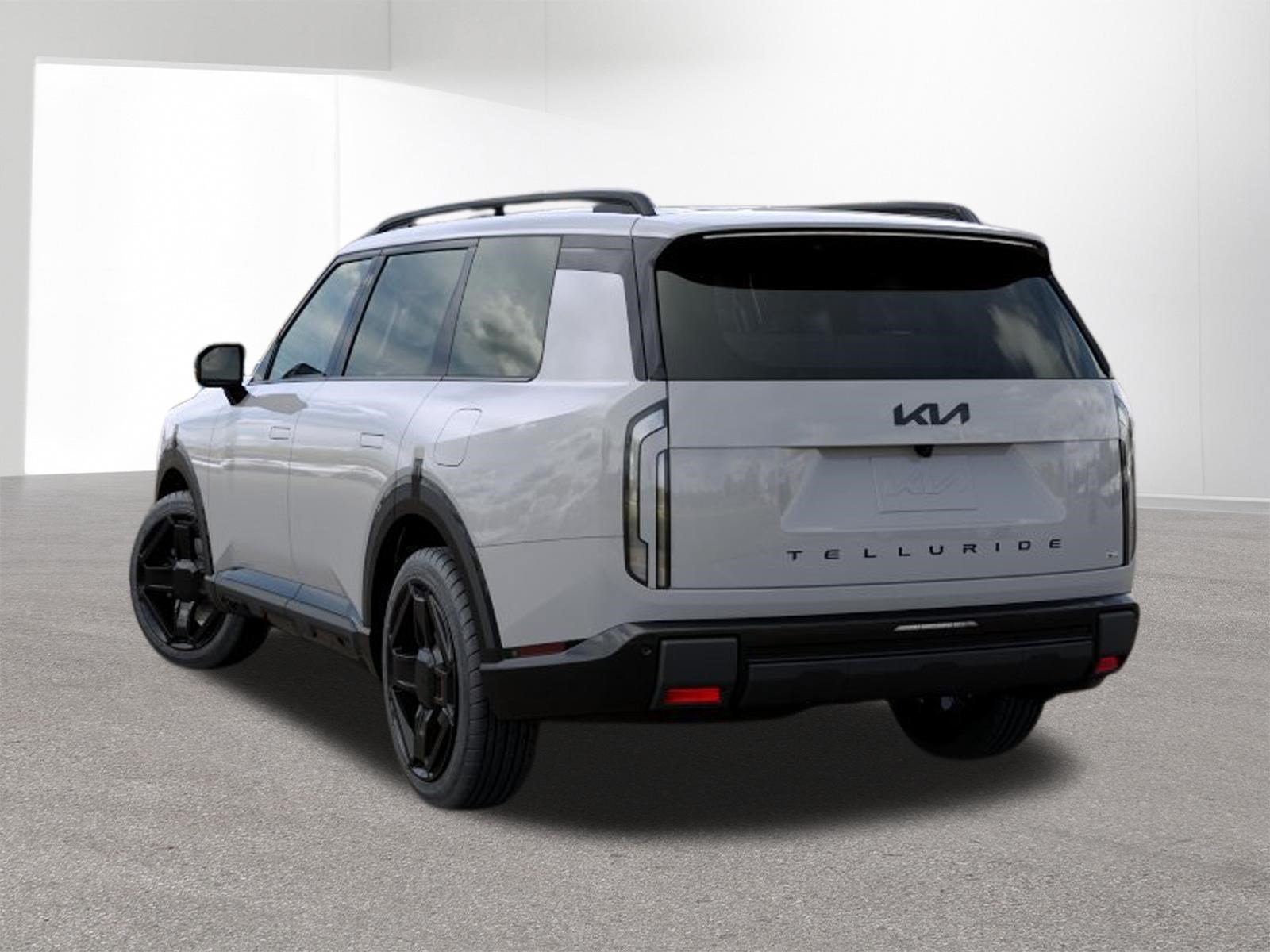 New 2027 Wolf Gray Kia X-Line EX image 4